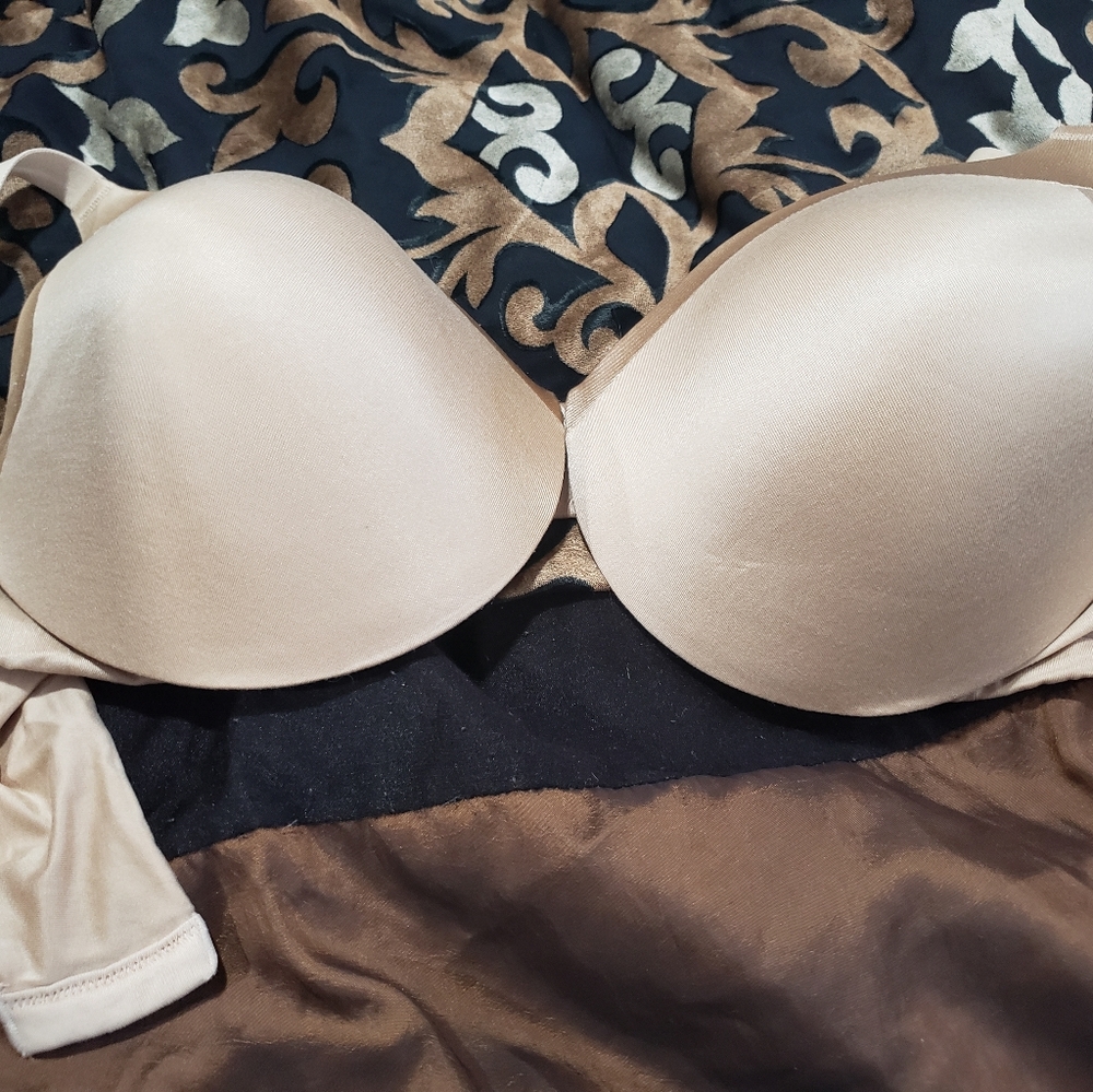 Maidenform 36 DD bra